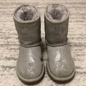 Little girls Ugg boots size 12